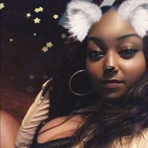 Meet your Posher, Jannell